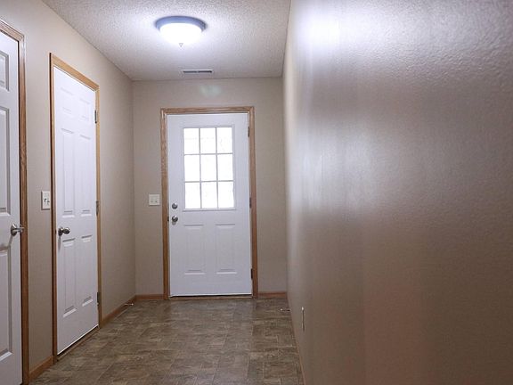2nd image of 3154 Legacy Ln