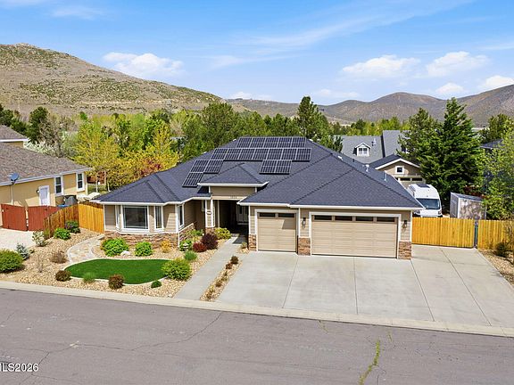 3rd image of 1824 Amberwood Dr
