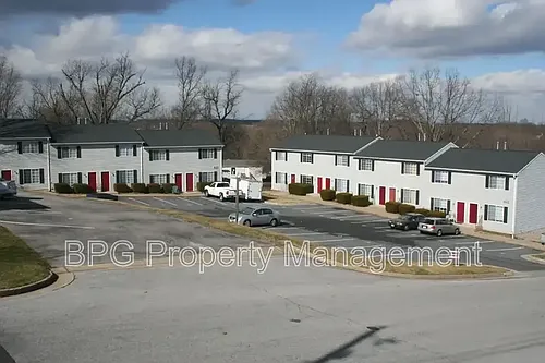 601 Hamlet Ave #D Photo 1