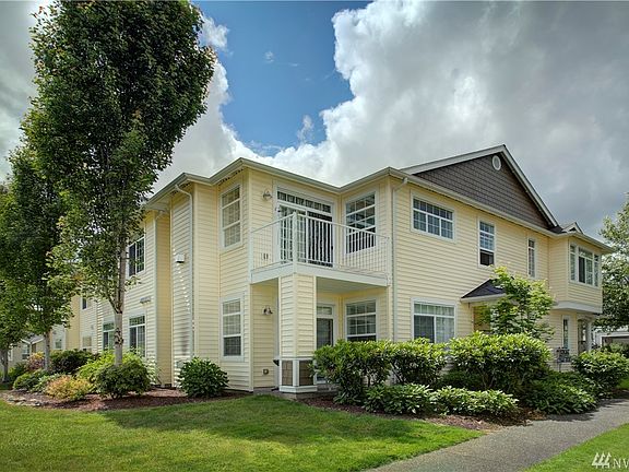 3rd image of 1855 Trossachs Blvd SE Unit 1303