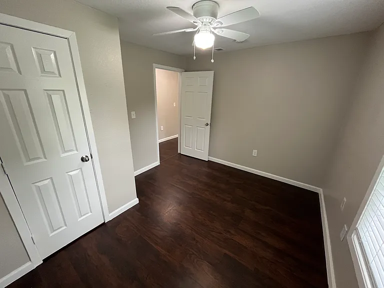 9558 Rylie Crest Dr — Photo 9