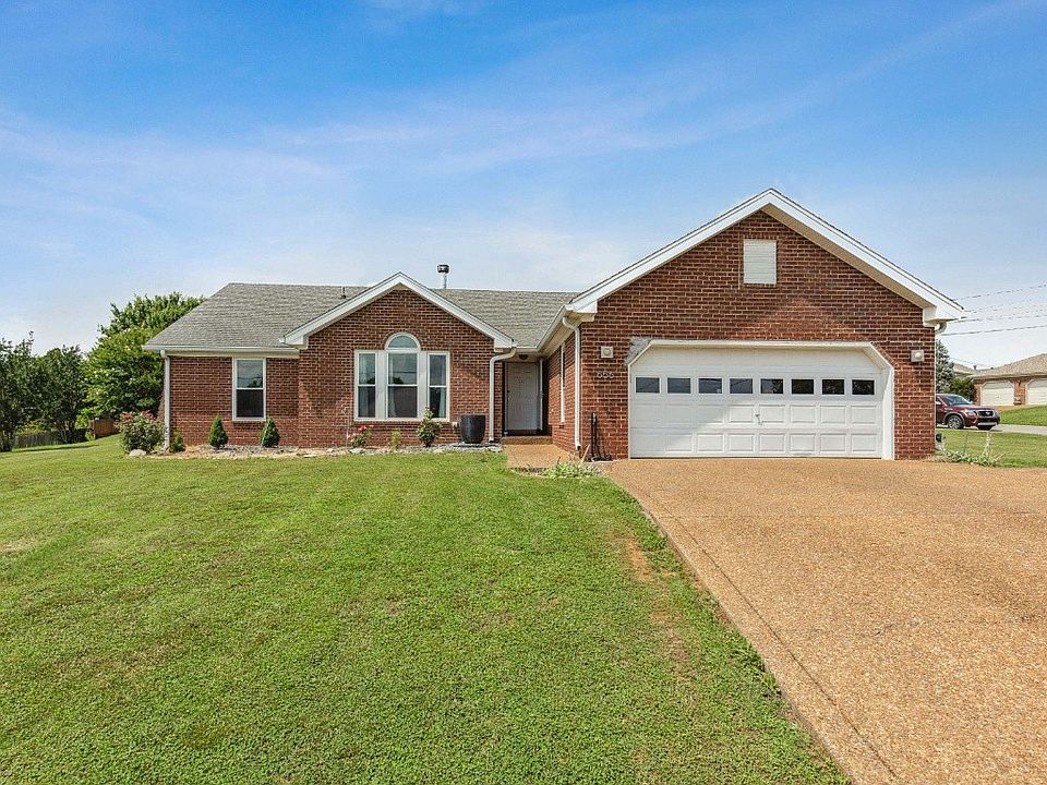 1st image of 656 Woodburn Dr