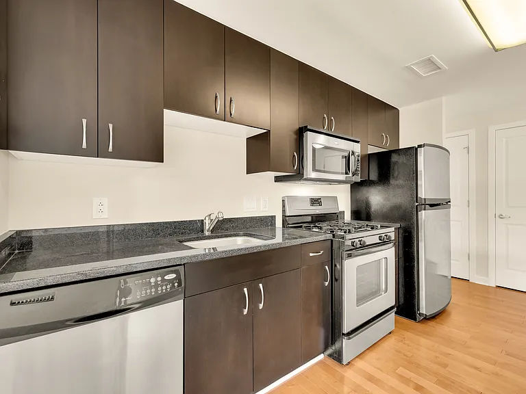 475 K St NW #1123 — Photo 7