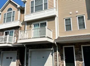 85 Camp Ave APT 8B, Stamford, CT 06907