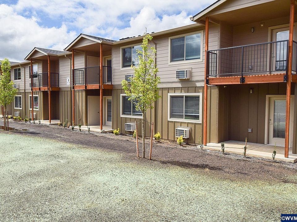 2nd image of 1200 38th Ave