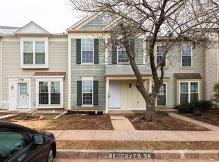 3005 McMaster Ct, Herndon, VA 20171