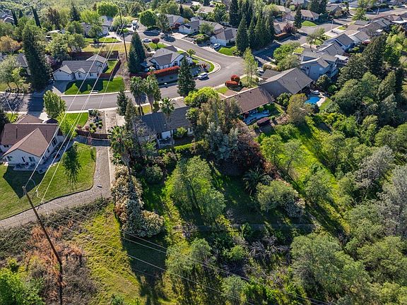 3rd image of 1119 River Ridge Dr