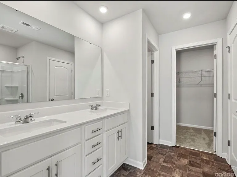 524 Sitka Dr — Photo 13