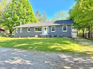 2215 Haslett Rd, East Lansing, MI 48823