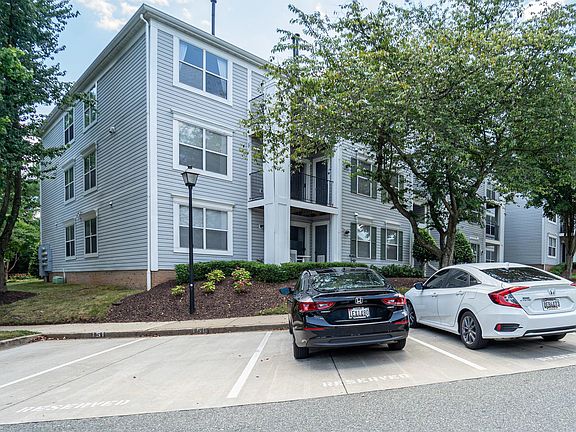 2nd image of 10010 Vanderbilt Cir #69