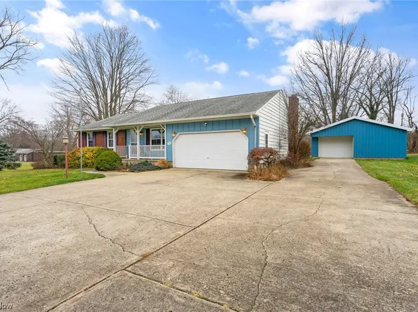 9975 New Buffalo Rd, Canfield, OH 44406