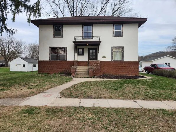 418 S Grant St, Houston, MN 55943