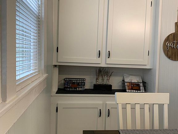 4th image of 175 Brown Ln
