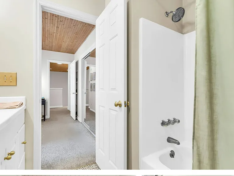 1030 Planters Pl — Photo 18