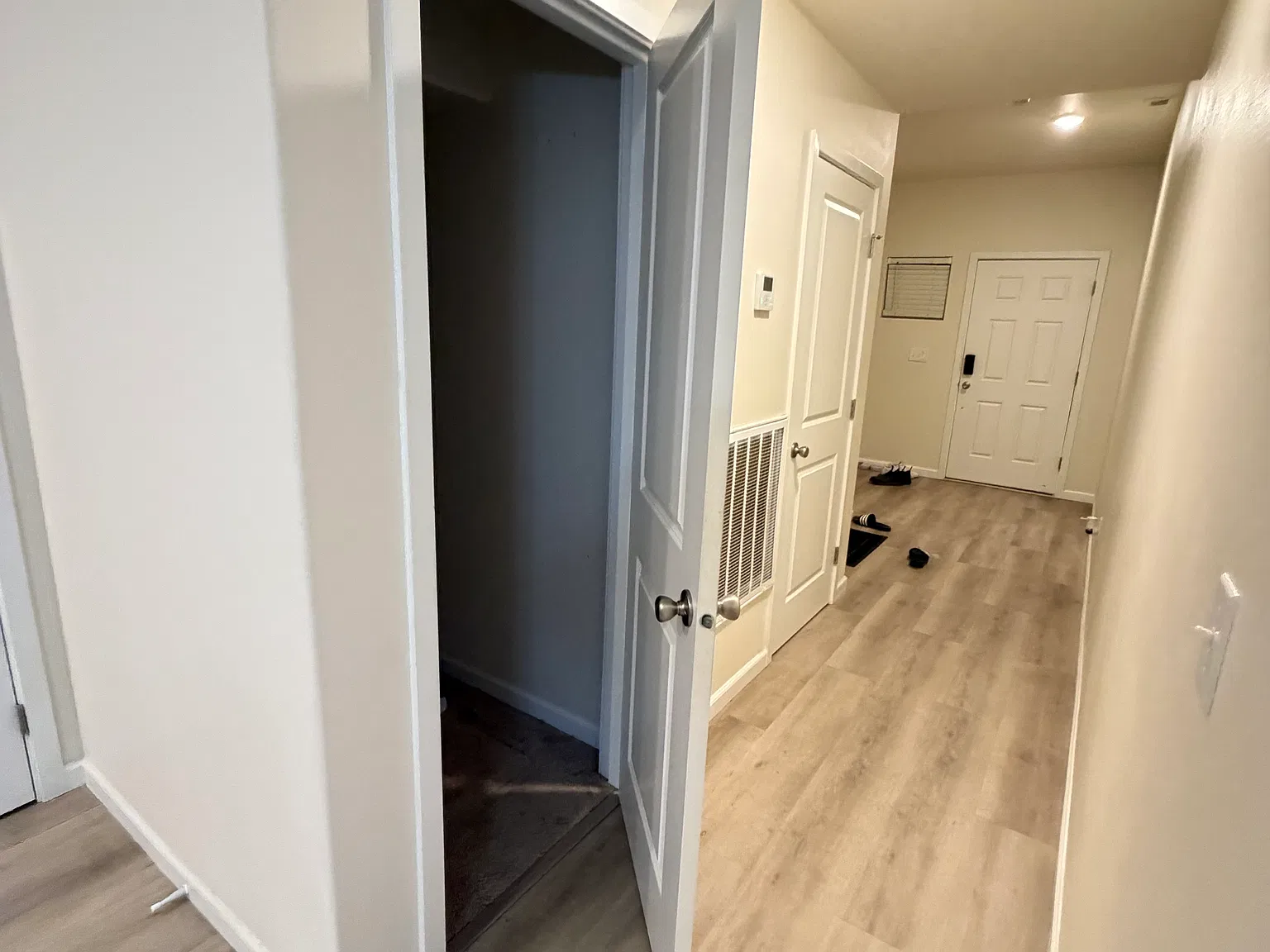 3 bed, 1688 sqft, $3,300 — Photo 2
