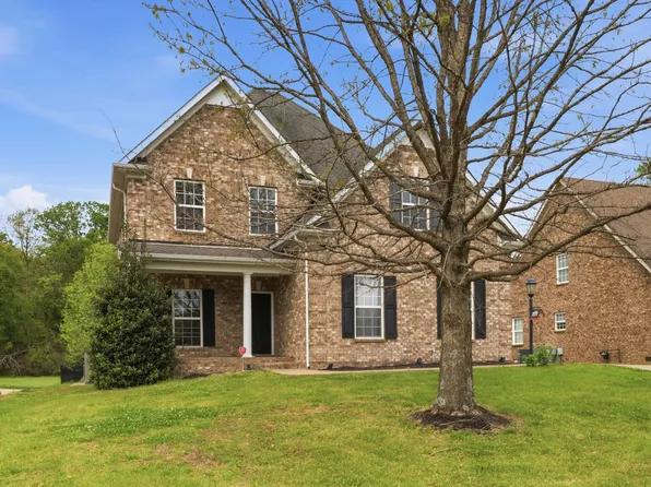 2305 Scout Dr, Rockvale, TN 37153