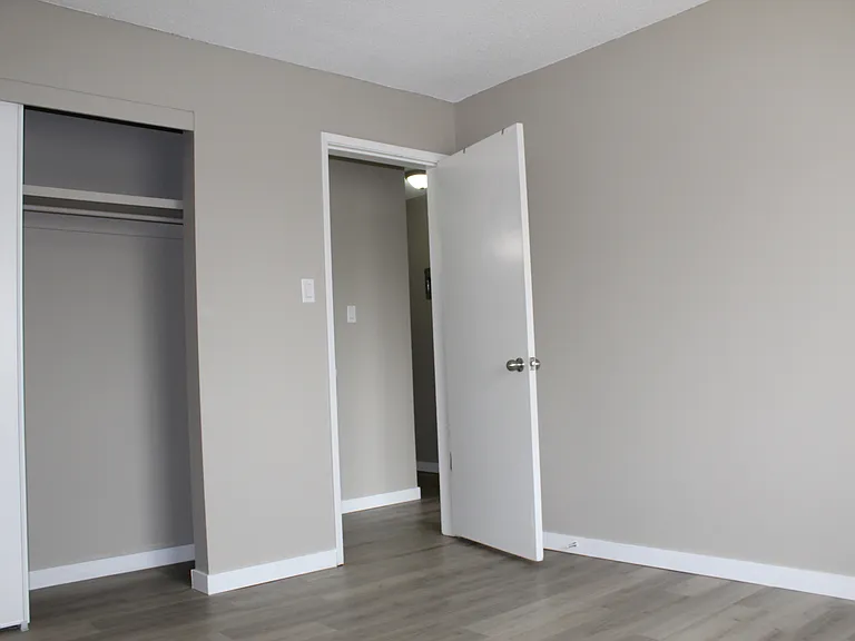 10155 153rd St NW — Photo 5