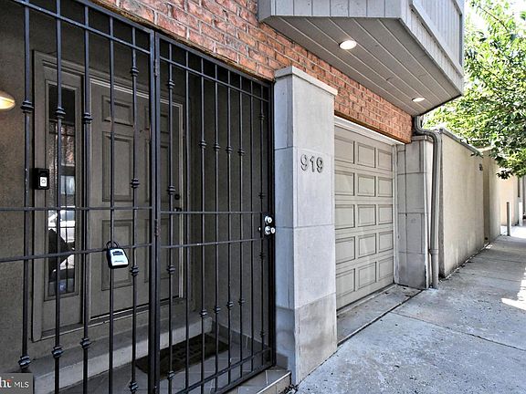 3rd image of 919 N American St