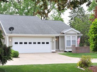215 Country Club Ct, Fort Dodge, IA 50501