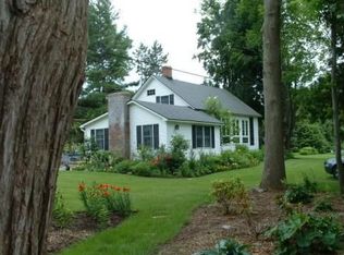 6 Adams Landing Rd, Grand Isle, VT 05458