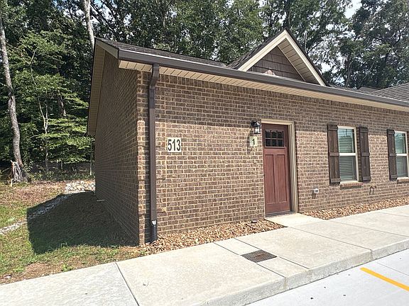2nd image of 513 W End Cir #1