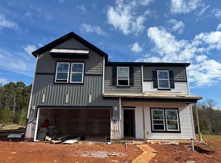 749 Gilgal Ln, Wellford, SC 29385