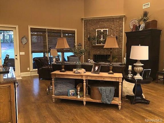 4th image of 442 Kerington Ln