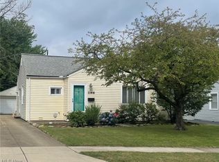 1146 Commonwealth Ave, Mayfield Heights, OH 44124