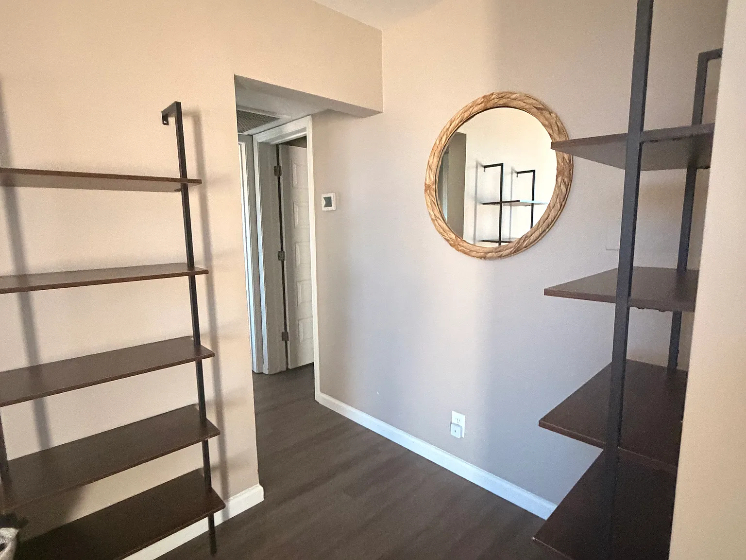 3 bed, 1064 sqft, $2,199 — Photo 4