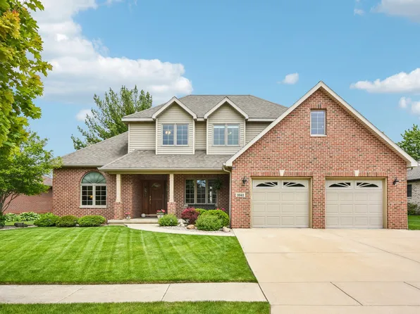 1041 Lakeview Ct, Morris, IL 60450