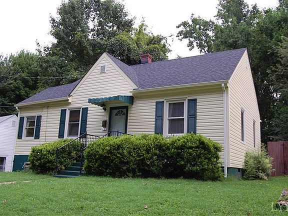 2nd image of 1108 Lindsay St