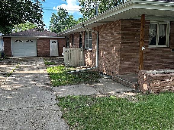Drive way & Garage