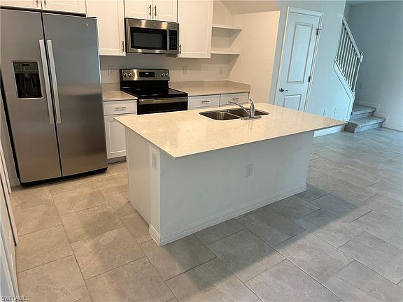 2nd image of 14314 Oviedo Pl