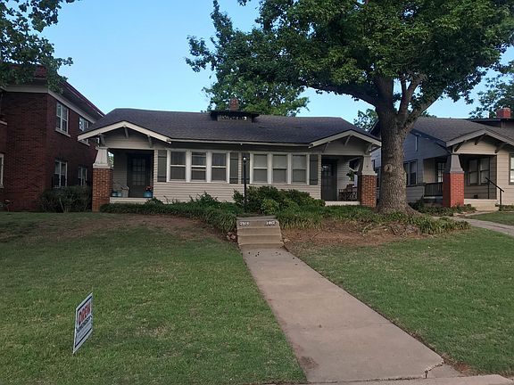 It's the unit on the right