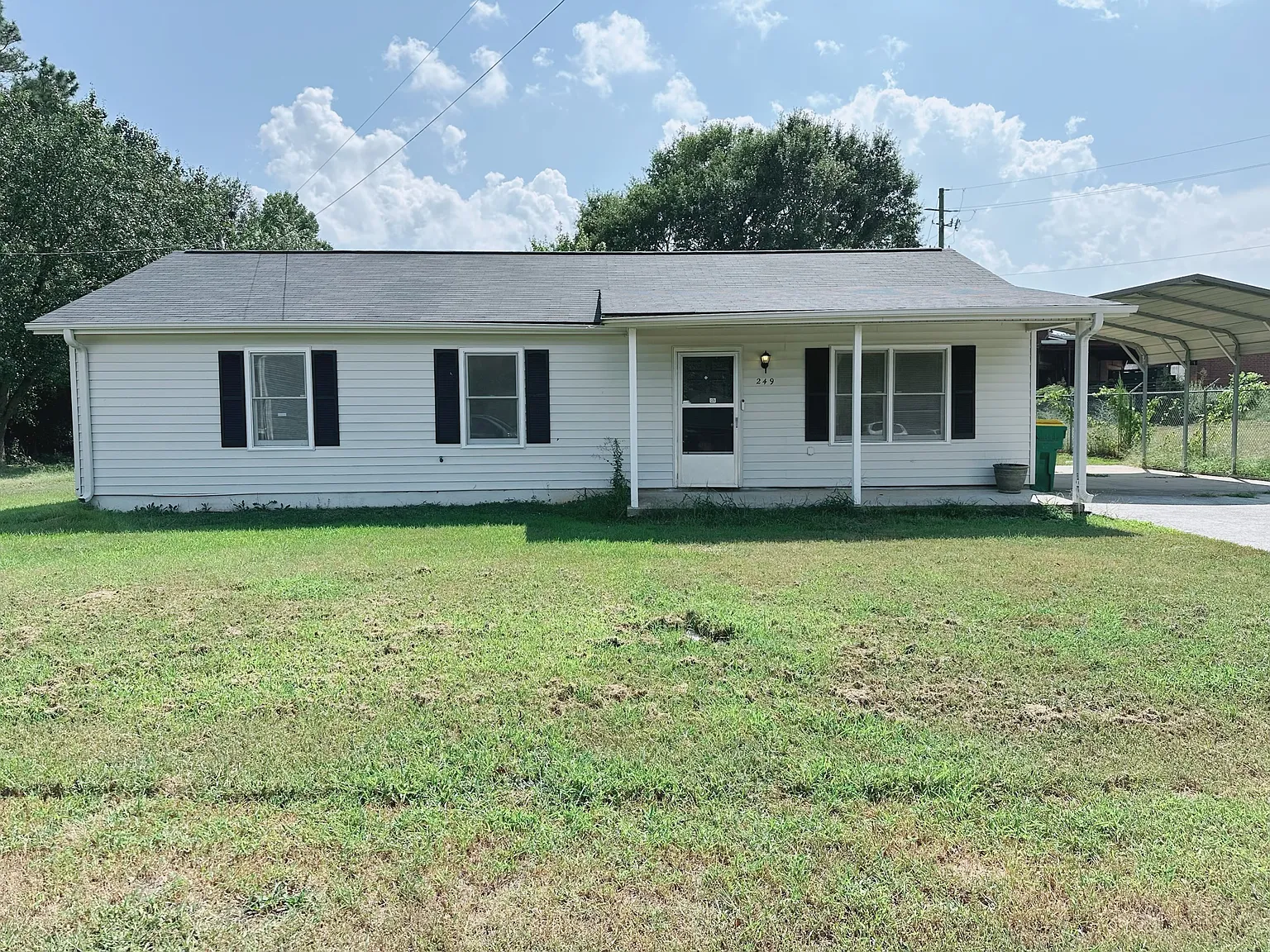 3 bed, 1242 sqft, $1,500 — Photo 1