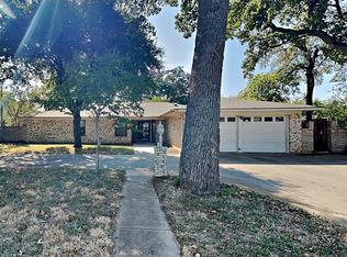 1217 Circle Park Blvd, Fort Worth, TX 76164