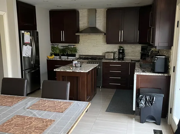 56 Stephen Dr, Caledon, ON L7E 4Y5