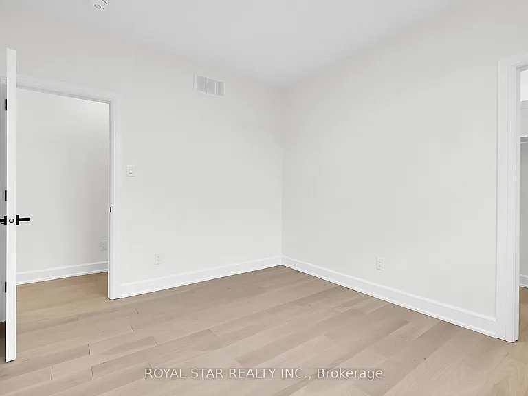 553 Mutual St — Photo 24