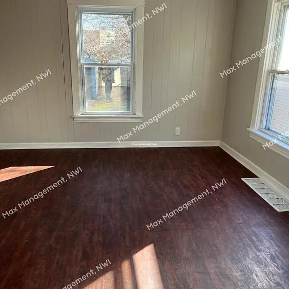 824 Merrill St — Photo 6