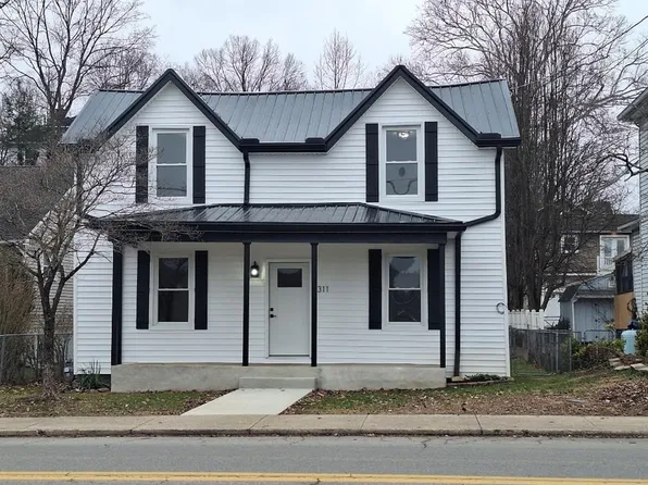 311 Kanawha Ter, Saint Albans, WV 25177