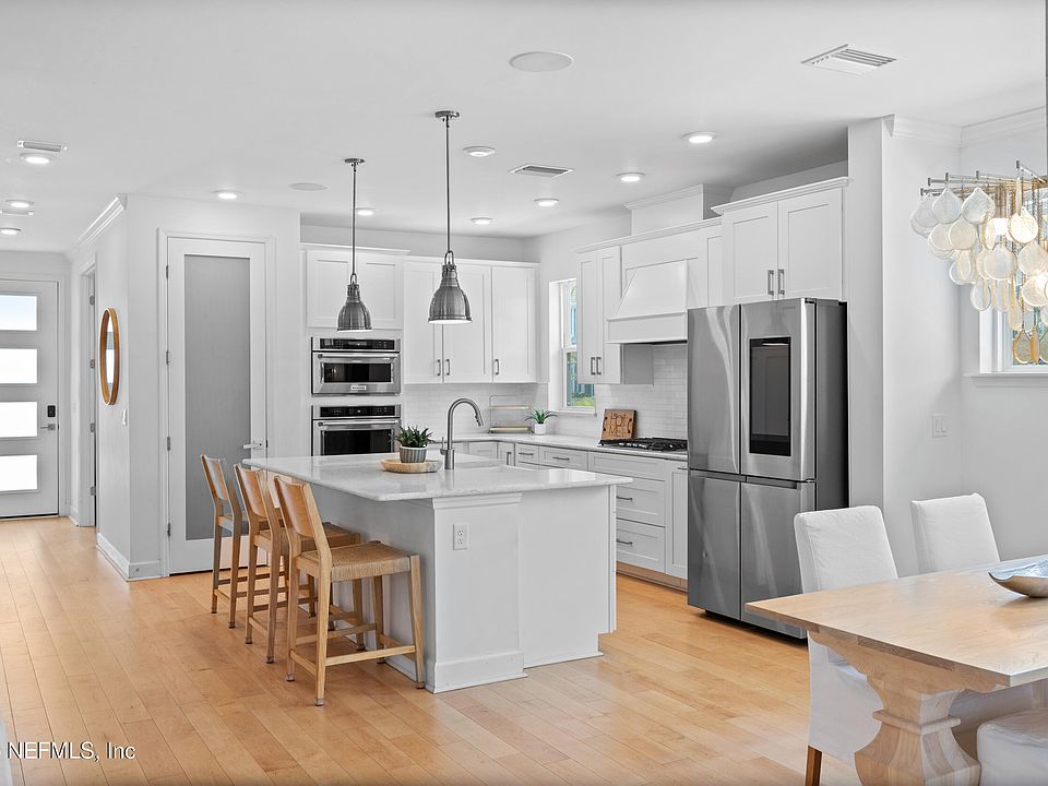 1st image of 156 PARK CENTER Avenue