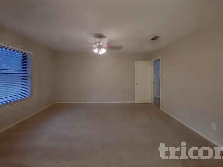 3029 Meadowmoor St — Photo 8