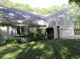 50 Ridgeview Dr, Falmouth, MA 02540