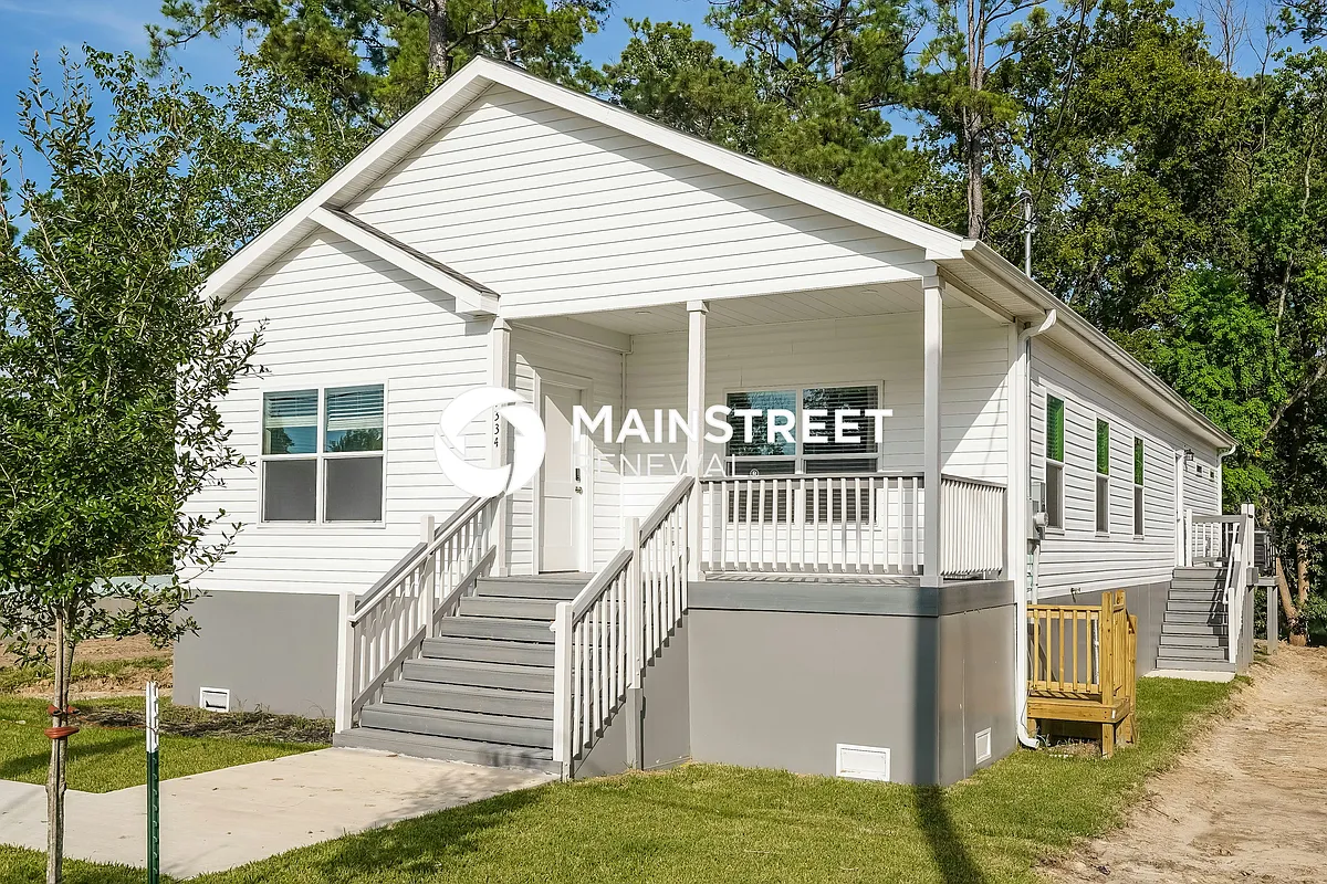 Front View - 9334 Crestview Dr