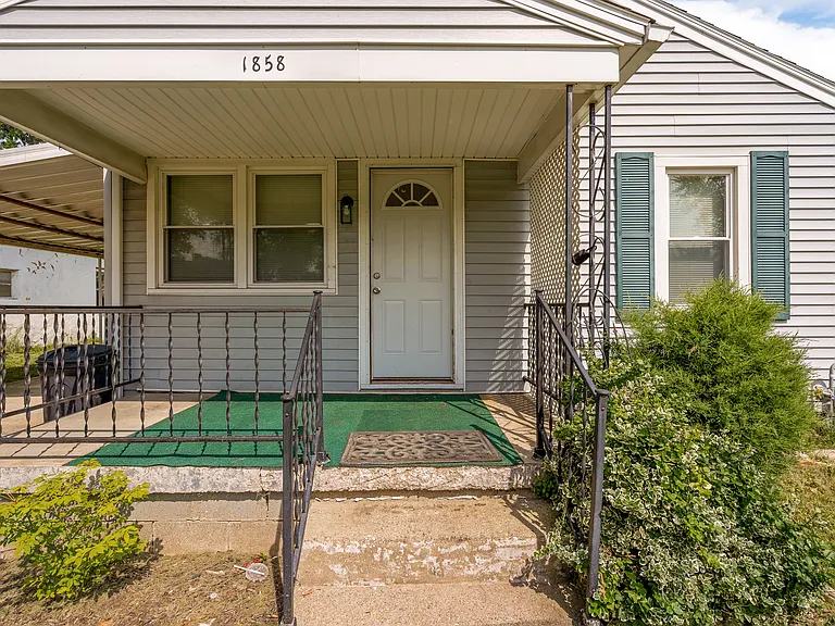 1858 Wilbur Ave — Photo 17