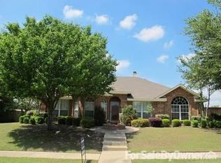 4005 Bluffpoint Rd, Rowlett, TX 75088