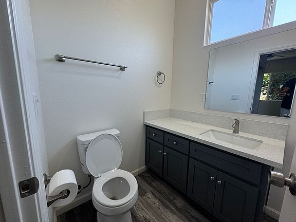 5th image of 23002 Amador St