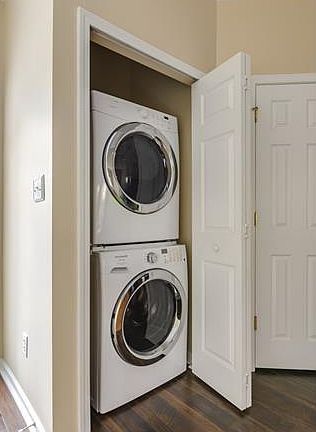 Washer & dryer included
