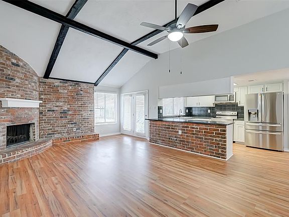 3rd image of 11418 Green Glade Dr