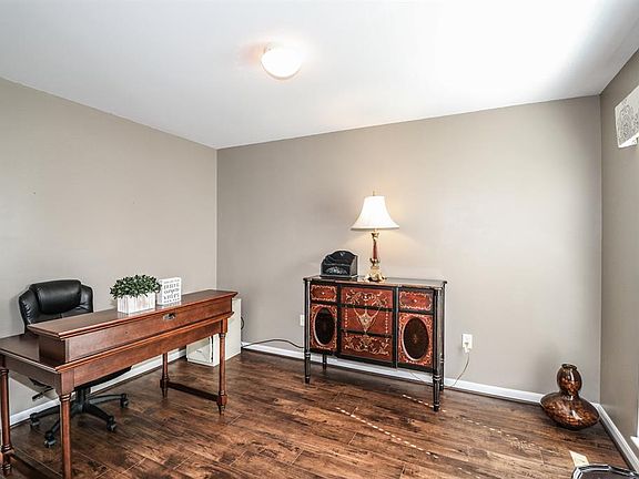 5th image of 5319 Red Flower Ln